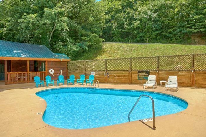 Forever Yours, Hot Tub, 1089 Of Free Attraction Tickets For Each Paid Day, Dollywood And More Pigeon Forge Exterior photo